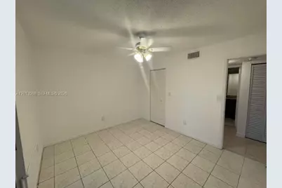 809 NE 199th St #105-7, Miami, FL 33179 - Photo 13