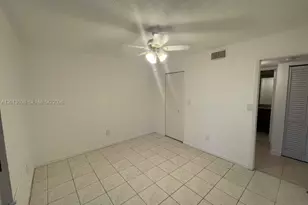 809 NE 199th St, Miami, FL 33179 - Photo 13