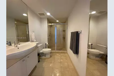 [Address not provided], Hallandale Beach, FL 33009 - Photo 25