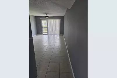 8040 N Colony Cir N #107, Tamarac, FL 33321 - Photo 3