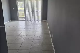 8040 N Colony Cir N, Tamarac, FL 33321 - Photo 3
