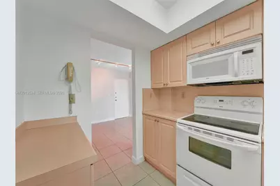 9420 W Flagler St #312, Miami, FL 33174 - Photo 7