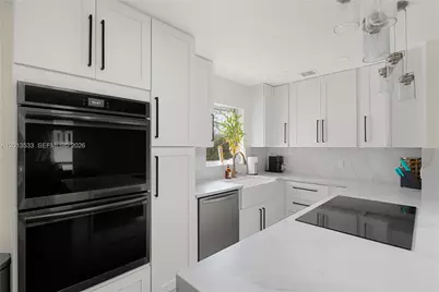 2716 NW 3rd Ave, Wilton Manors, FL 33311 - Photo 15