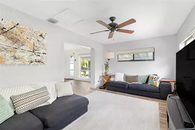 2716 NW 3rd Ave, Wilton Manors, FL 33311 - Photo 17