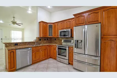 18743 SW 27th St #18743, Miramar, FL 33029 - Photo 9