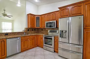 18743 SW 27th St, Miramar, FL 33029 - Photo 9
