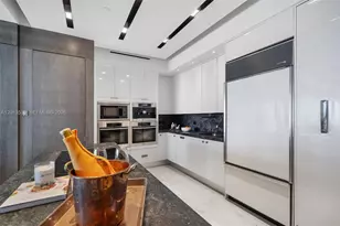 6799 Collins Ave, Miami Beach, FL 33141 - Photo 11
