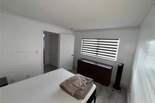 326 Wilson St, Hollywood, FL 33019 - Photo 13