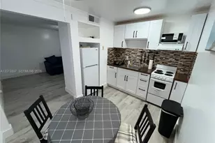 326 Wilson St, Hollywood, FL 33019 - Photo 11