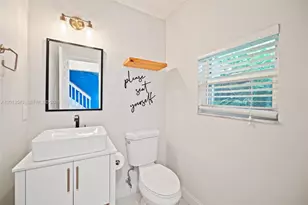 829 NW 99th Ave, Plantation, FL 33324 - Photo 11