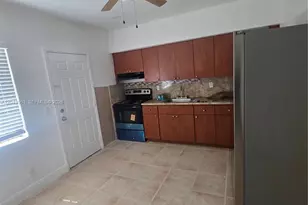 210 NW 69th St, Miami, FL 33150 - Photo 5