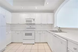 8912 W Flagler St, Miami, FL 33174 - Photo 9