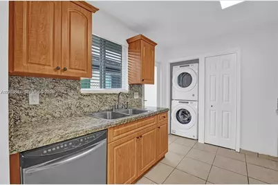 2747 SW 17th St #0, Miami, FL 33145 - Photo 7