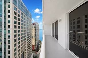 1200 Brickell Bay Dr, Miami, FL 33131 - Photo 3