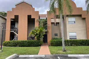 526 SW 113th Way, Pembroke Pines, FL 33025 - Photo 13