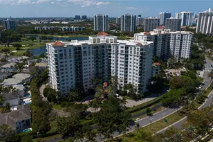 19900 E Country Club Dr, Aventura, FL 33180 - Photo 15