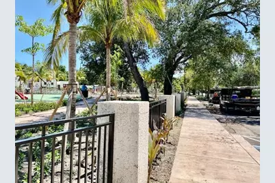 517 Menendez Ave #-, Coral Gables, FL 33146 - Photo 29
