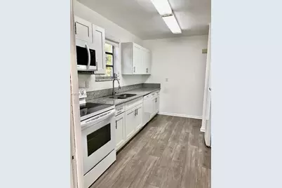 517 Menendez Ave #-, Coral Gables, FL 33146 - Photo 7