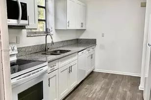 517 Menendez Ave, Coral Gables, FL 33146 - Photo 7