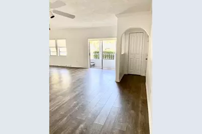 517 Menendez Ave #-, Coral Gables, FL 33146 - Photo 3