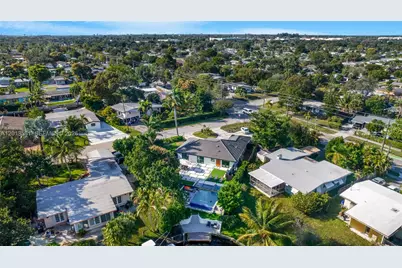 2406 Gulfstream Ln, Fort Lauderdale, FL 33312 - Photo 9