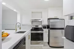 5501 Lakeside Dr, Margate, FL 33063 - Photo 3