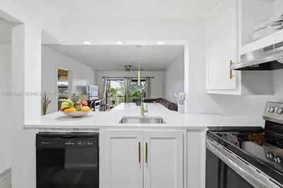 5501 Lakeside Dr #204, Margate, FL 33063 - Photo 5