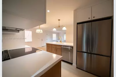 1550 S Greenway Dr, Coral Gables, FL 33134 - Photo 9