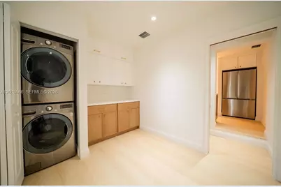 1550 S Greenway Dr, Coral Gables, FL 33134 - Photo 15