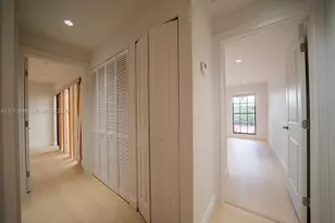1550 S Greenway Dr, Coral Gables, FL 33134 - Photo 21