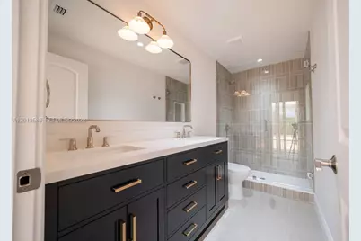 1550 S Greenway Dr, Coral Gables, FL 33134 - Photo 33