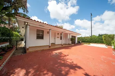 1550 S Greenway Dr, Coral Gables, FL 33134 - Photo 59