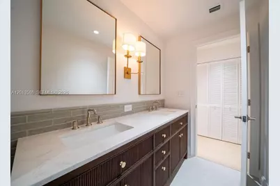 1550 S Greenway Dr, Coral Gables, FL 33134 - Photo 31