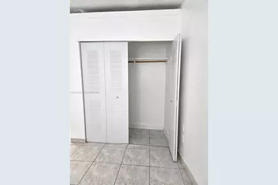4610 SW 40th St #1, West Park, FL 33023 - Photo 5