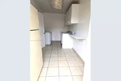 4610 SW 40th St #1, West Park, FL 33023 - Photo 3