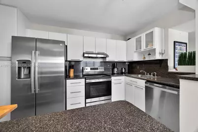 2016 Bay Dr #604, Miami Beach, FL 33141 - Photo 13