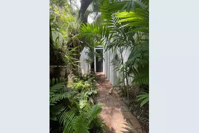 3026 Day Ave #3026, Miami, FL 33133 - Photo 1