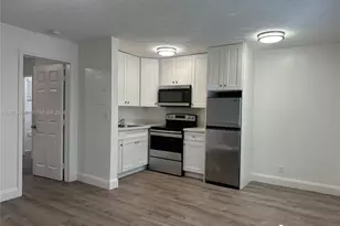 4246 Sea Grape Dr, Lauderdale by the Sea, FL 33308 - Photo 5
