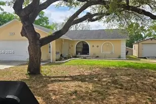 7198 Maple Dr, Spring Hill, FL 34607 - Photo 1