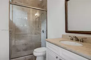 16763 NW 77th Path, Miami Lakes, FL 33016 - Photo 29