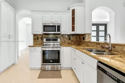 16763 NW 77th Path, Miami Lakes, FL 33016 - Photo 3