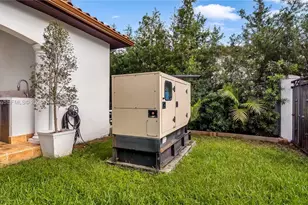 16763 NW 77th Path, Miami Lakes, FL 33016 - Photo 53