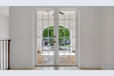 16763 NW 77th Path, Miami Lakes, FL 33016 - Photo 33