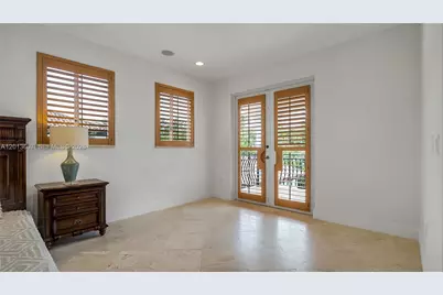 16763 NW 77th Path, Miami Lakes, FL 33016 - Photo 13