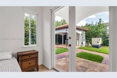 16763 NW 77th Path, Miami Lakes, FL 33016 - Photo 23