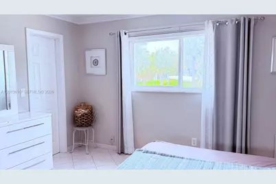 [Address not provided], Hallandale Beach, FL 33009 - Photo 11