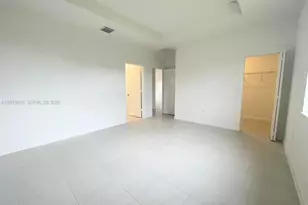 863 SE 26th Ter, Homestead, FL 33035 - Photo 13