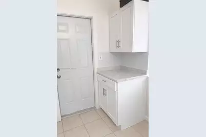 1001 NE 10th St #1, Hallandale Beach, FL 33009 - Photo 3