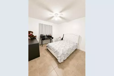 15815 SW 299th Ter, Homestead, FL 33033 - Photo 11