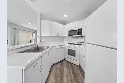 16831 SW 139th Pl, Miami, FL 33177 - Photo 13